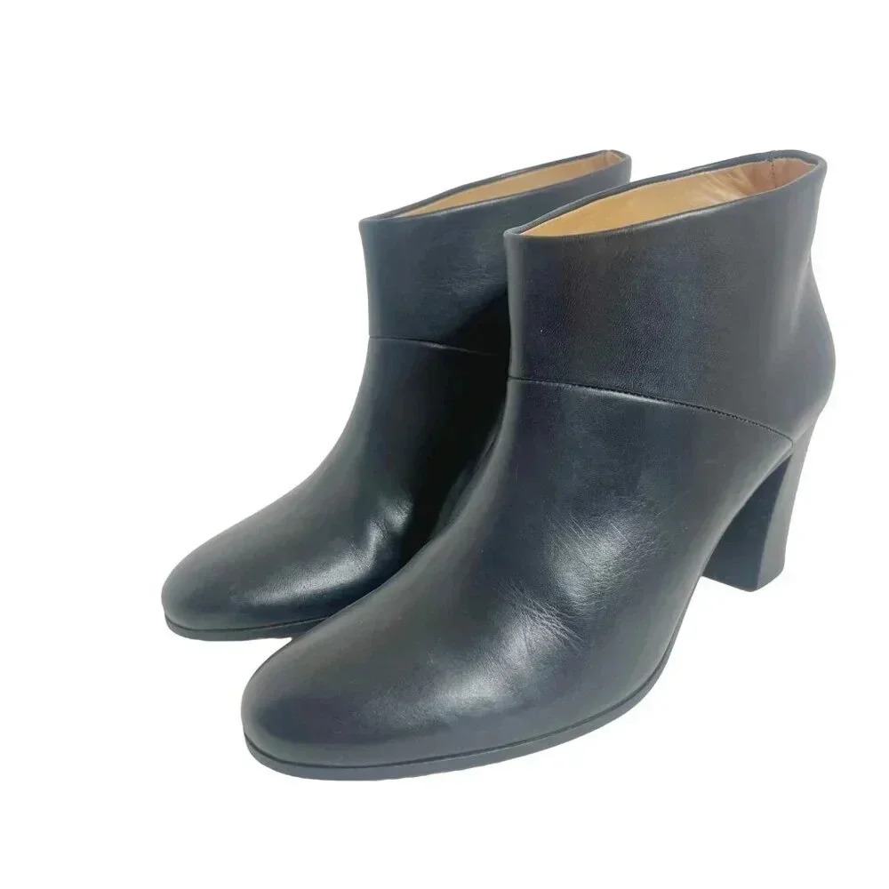 Maison Martin Margiela Paris Black Leather Heeled Booties Size 37 38WU0239